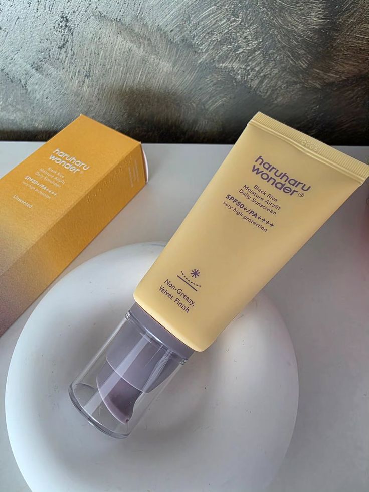 Haruharu Wonder Black Rice Moisture Airyfit Daily Sunscreen PA++++ SPF50+ 50ml